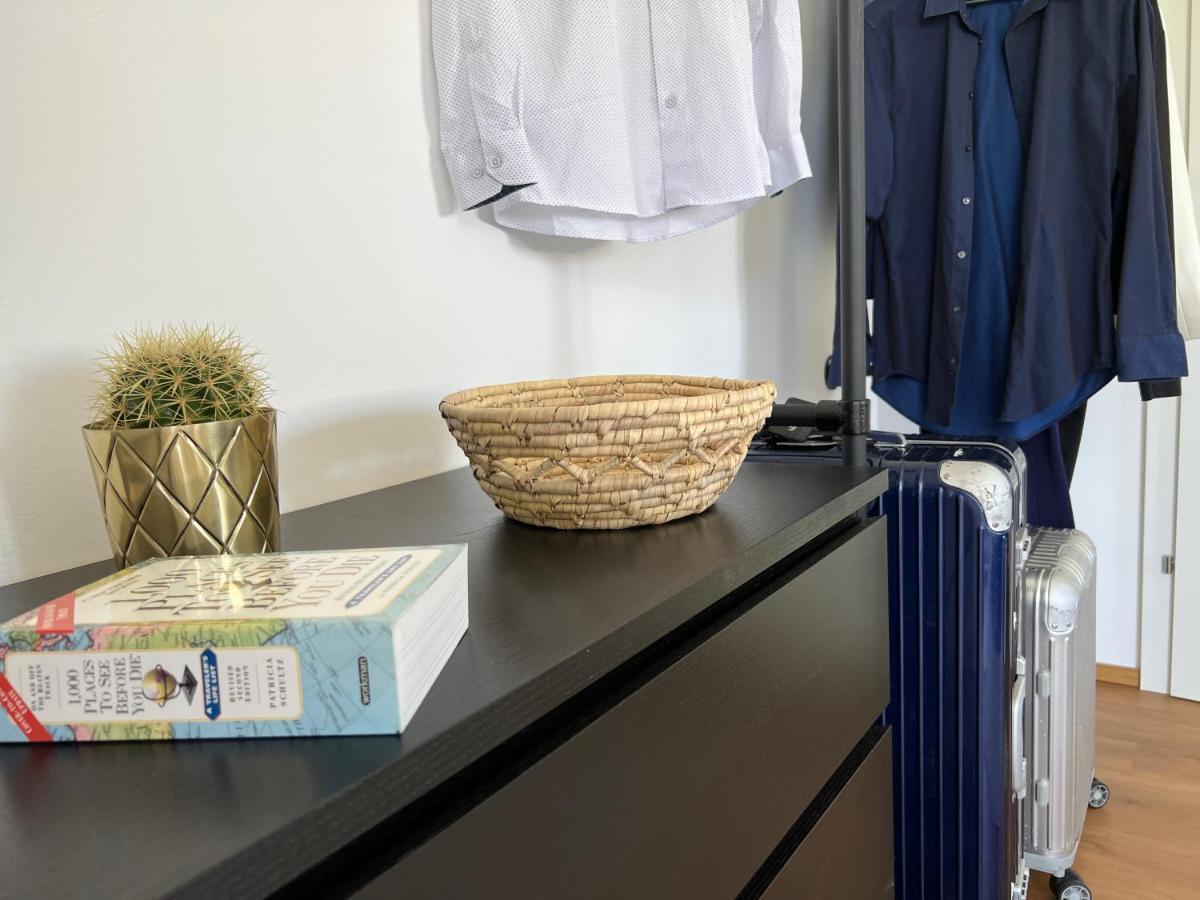 Designapartment Blue Sky -55M2-Free Parking & Wifi Graz Bagian luar foto