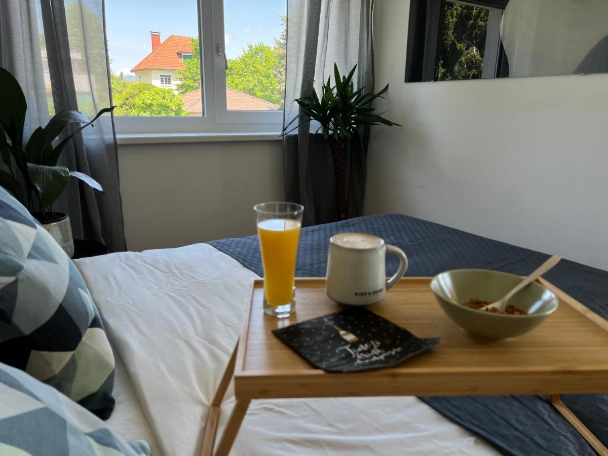 Designapartment Blue Sky -55M2-Free Parking & Wifi Graz Bagian luar foto