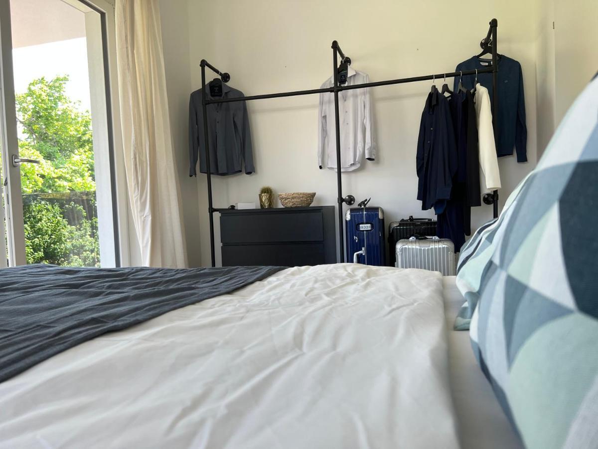 Designapartment Blue Sky -55M2-Free Parking & Wifi Graz Bagian luar foto